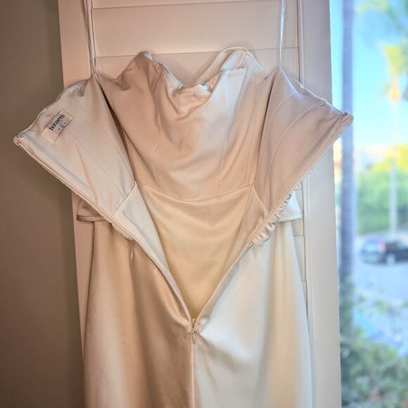 House of CB White Strapless Dress - Picture 11 of 15